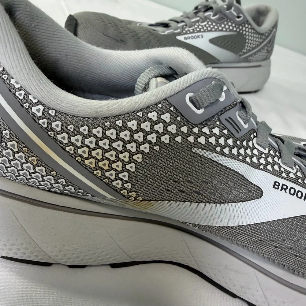 Brooks Ghost 14 Women’s Athletic Gray Running Sneakers Size 8.5‎